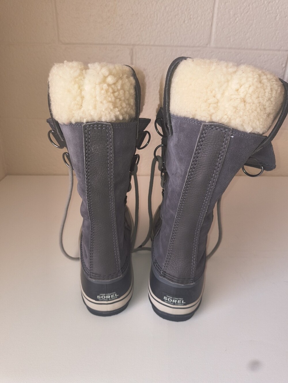 SOREL Waterproof Women’s Winter Boots - Size 9.5